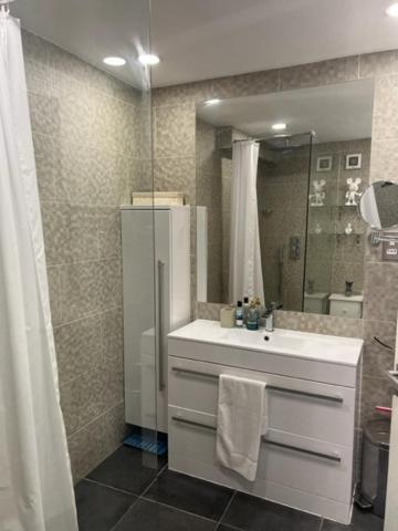 2 Bedroom Chelsea Apartment Londres Extérieur photo